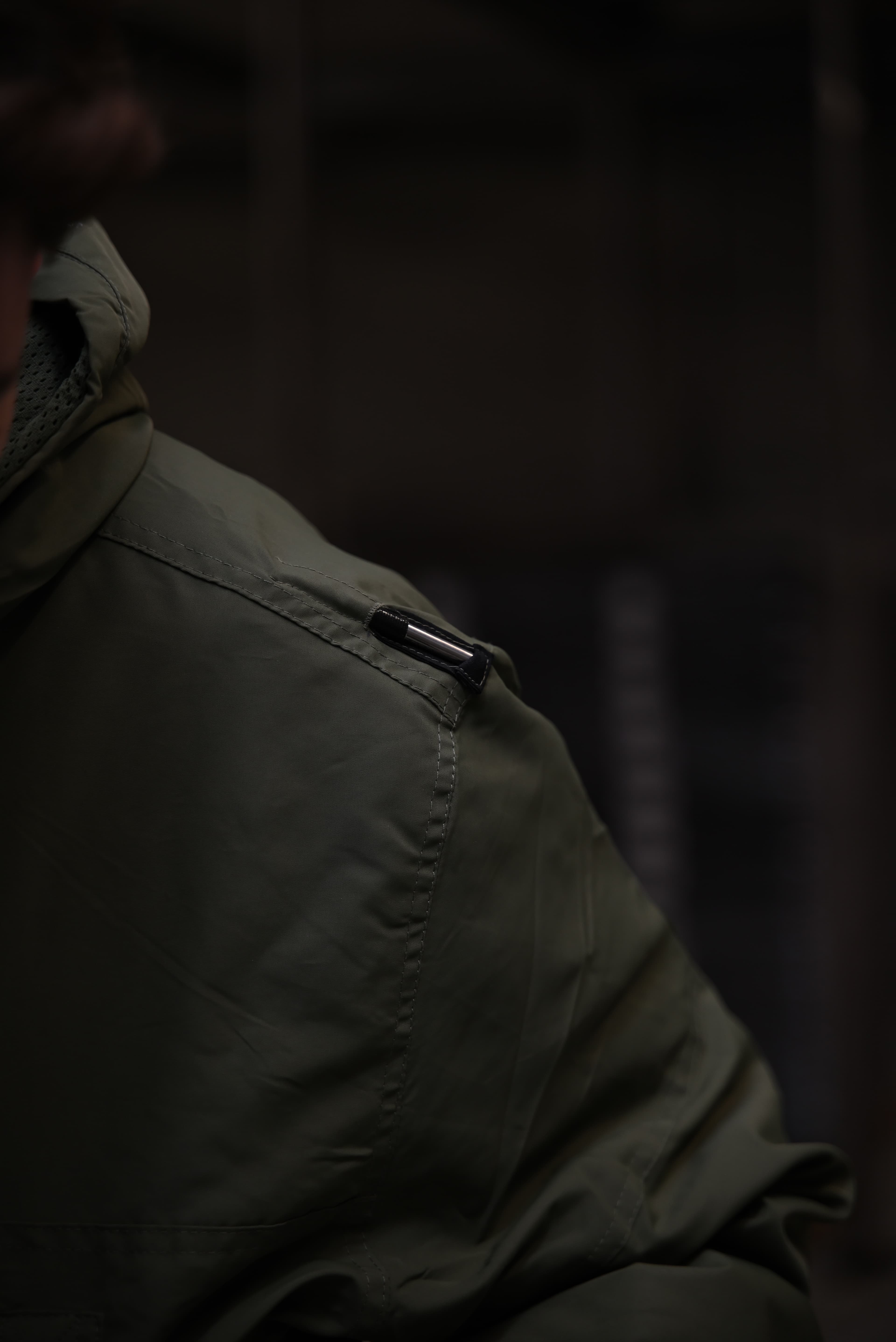 Xystis jacket shoulder with embedded temperature sensor